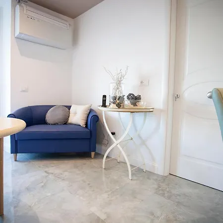 Cavalieri D'oro Luxury House Vendégház 3*