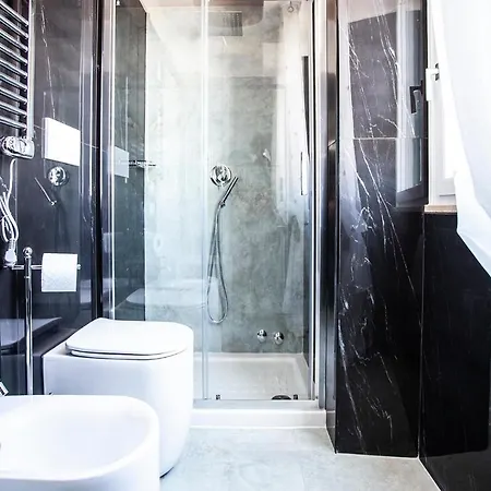Cavalieri D'oro Luxury House * Anzio