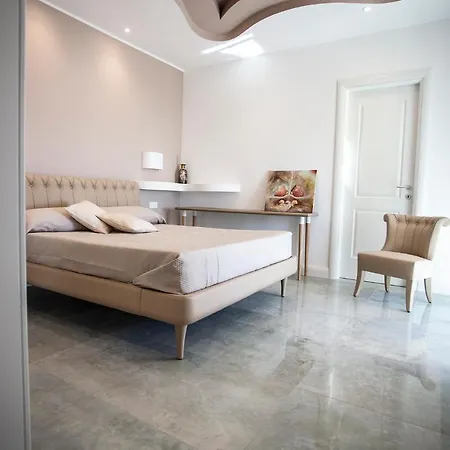 Cavalieri D'oro Luxury House Guest house *