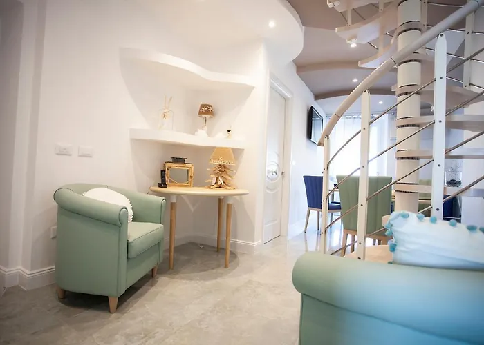 Cavalieri D'oro Luxury House